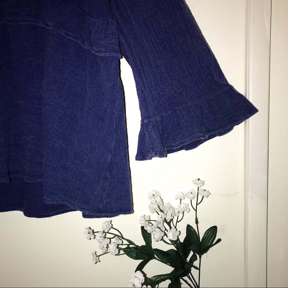 NWT Altar’d State Deep Blue loose Top long sleeve - Picture 3 of 4